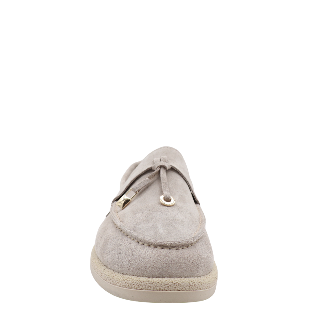 AYA – Le flâneur de luxe décontracté